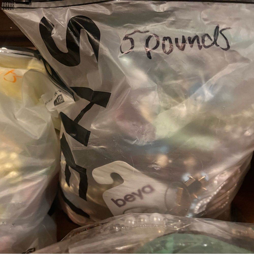 5 pounds of all wearable jewelry. (Craft lots will have separate post) - Picture 2 of 6